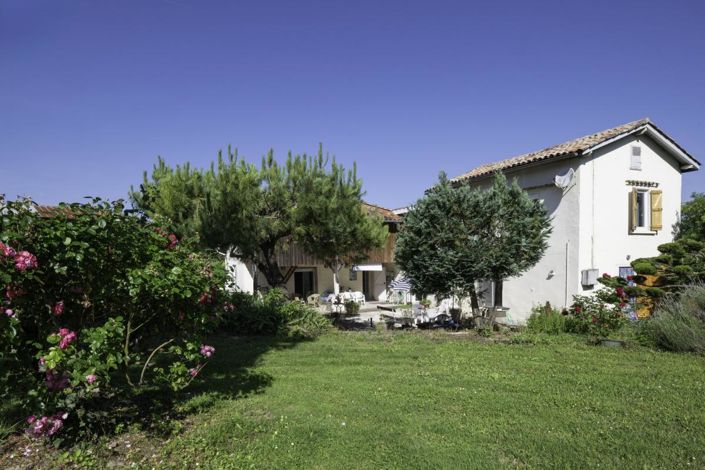 Image No.1-3 Bed Property for sale