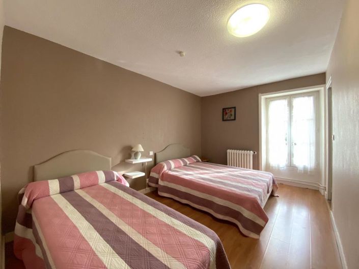 Image No.16-20 Bed House for sale