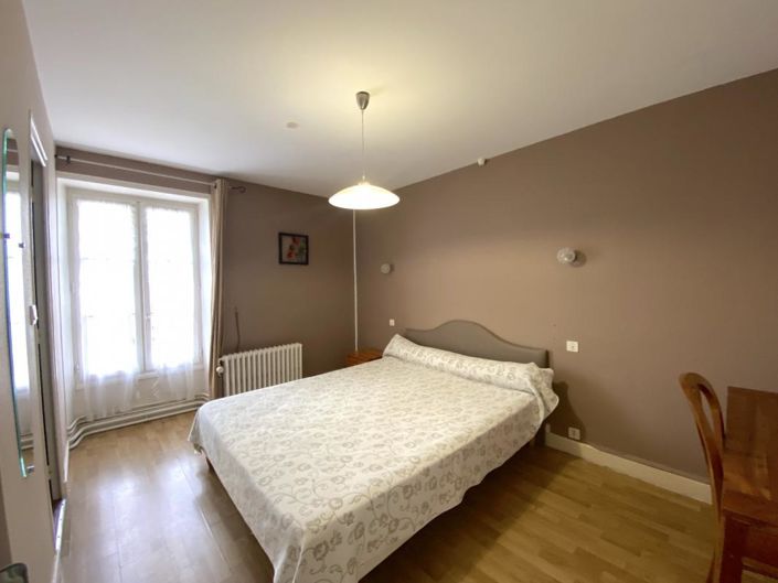 Image No.17-20 Bed House for sale