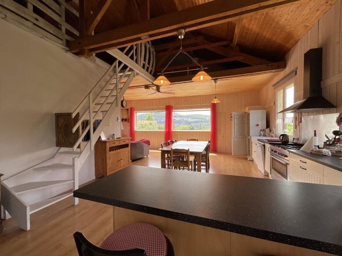 Image No.6-12 Bed House for sale