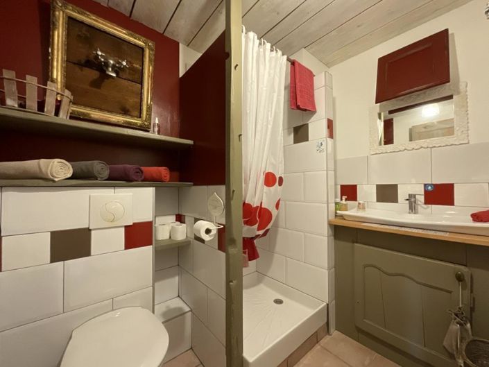 Image No.9-12 Bed House for sale