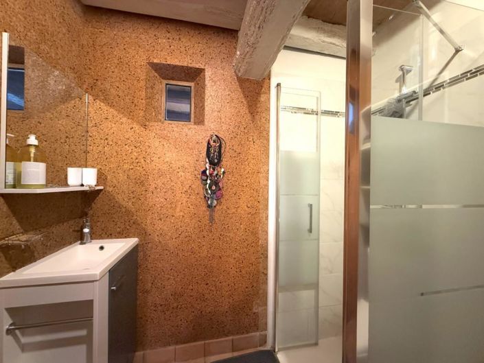 Image No.11-8 Bed House for sale