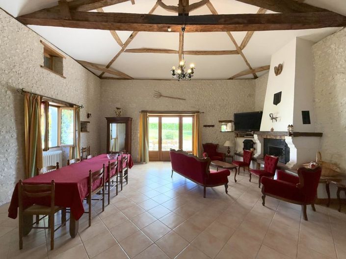 Image No.17-8 Bed House for sale