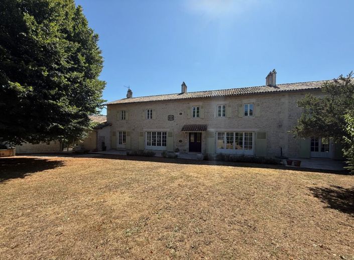 Image No.1-5 Bed House for sale