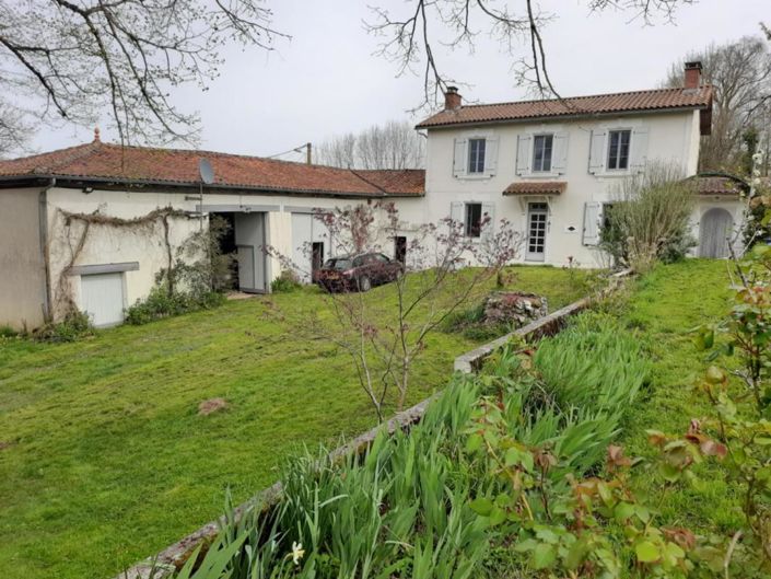 Image No.1-2 Bed House for sale