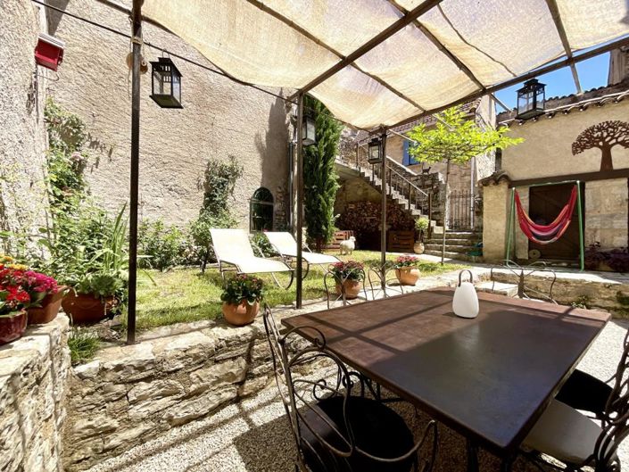 Image No.1-5 Bed Property for sale
