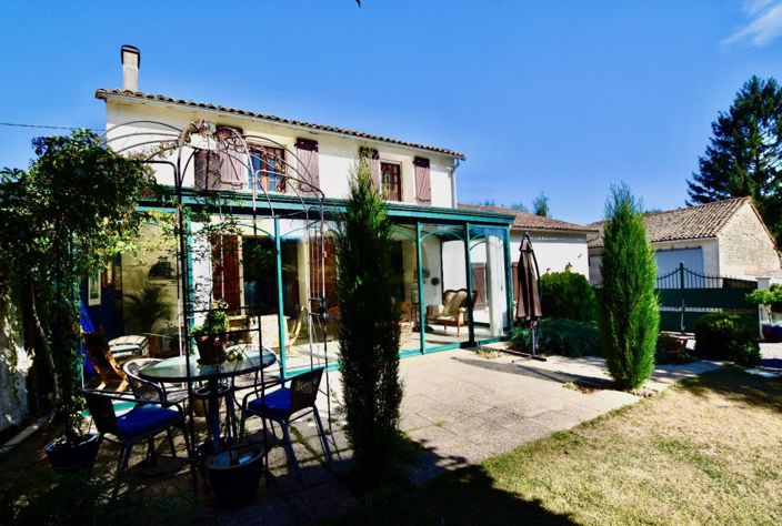 Image No.1-3 Bed House for sale