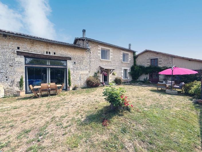 Image No.1-3 Bed House for sale