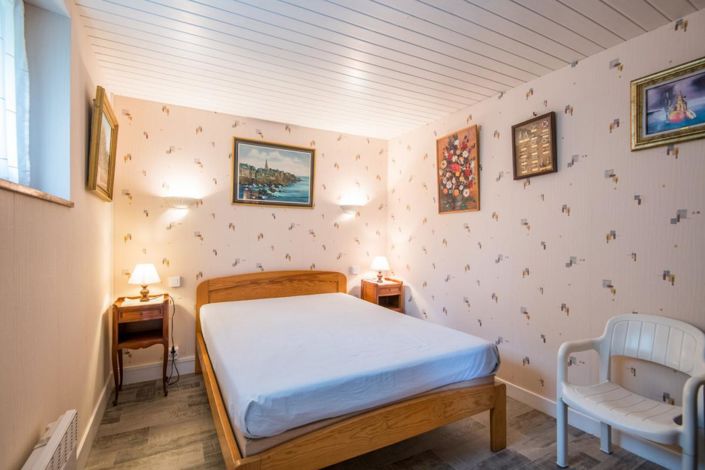 Image No.10-4 Bed Property for sale