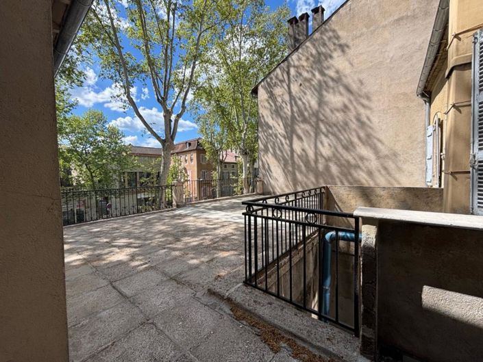 Image No.1-2 Bed Property for sale