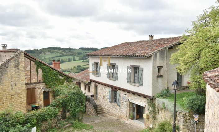 Image No.1-3 Bed House for sale
