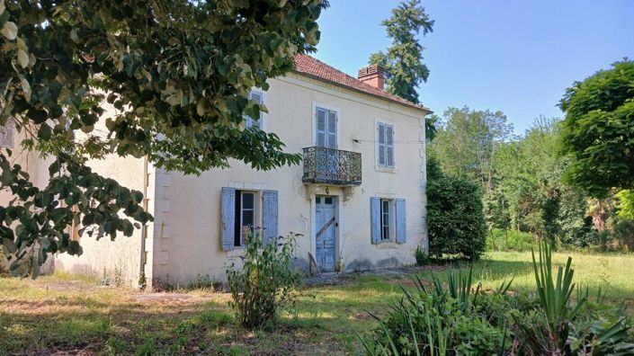 Image No.1-6 Bed Property for sale