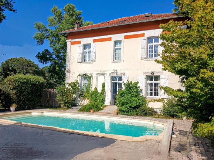 Image No.1-7 Bed House for sale