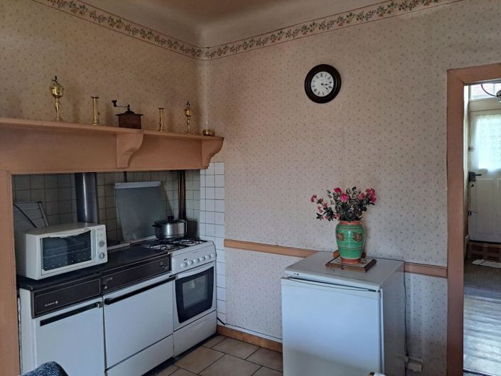 Image No.10-4 Bed Property for sale