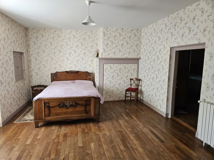 Image No.13-4 Bed Property for sale