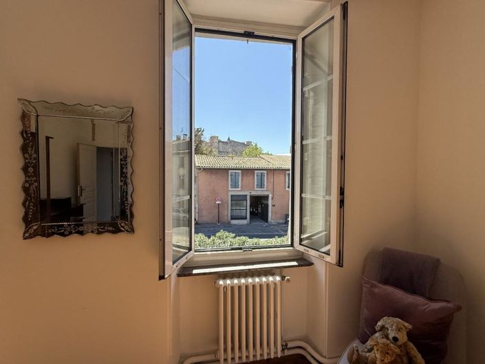 Image No.13-5 Bed Property for sale