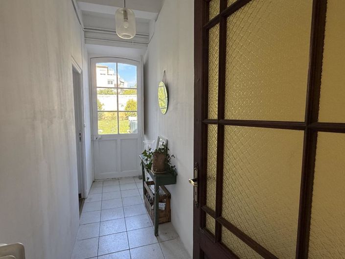 Image No.15-5 Bed Property for sale