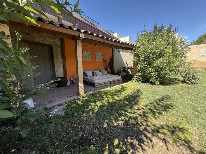 Image No.20-5 Bed Property for sale