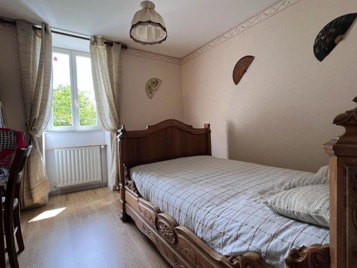 Image No.11-3 Bed House for sale