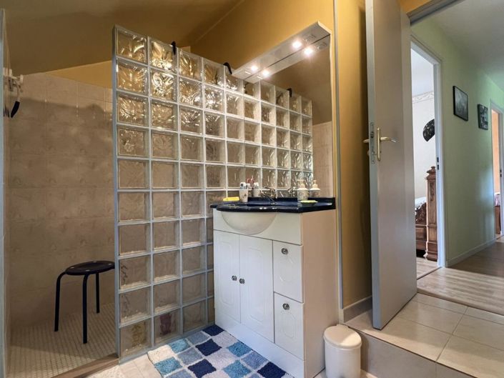 Image No.13-3 Bed House for sale