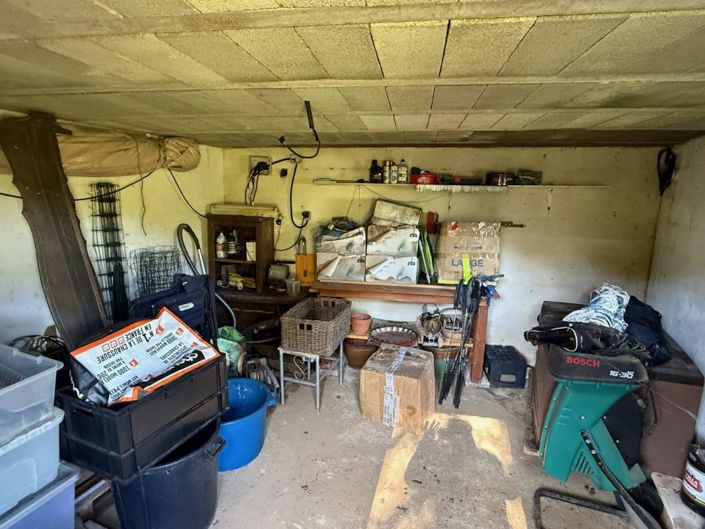 Image No.16-3 Bed Property for sale