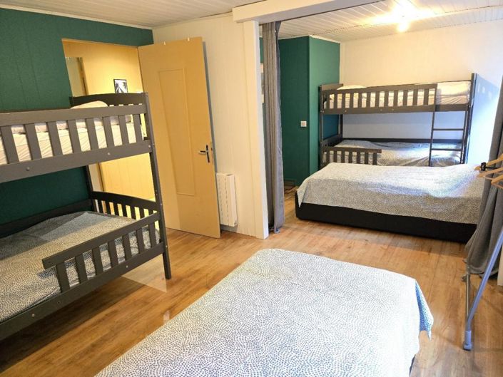 Image No.14-5 Bed Property for sale