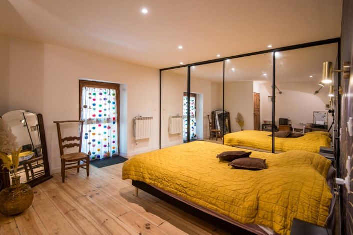 Image No.11-9 Bed Property for sale