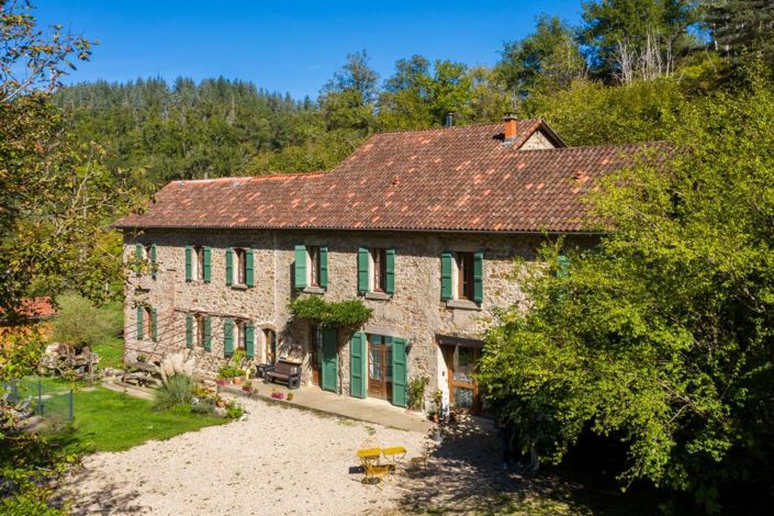 Image No.16-9 Bed Property for sale