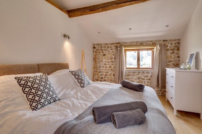 Image No.14-17 Bed Property for sale