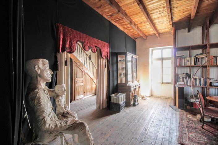 Image No.14-1 Bed Property for sale