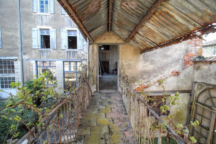 Image No.6-1 Bed Property for sale