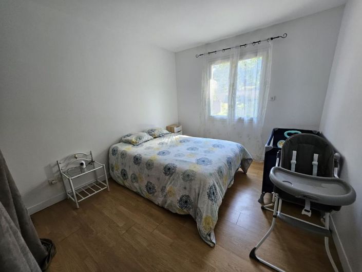 Image No.9-5 Bed House for sale