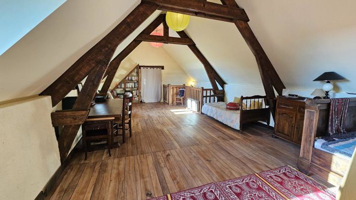 Image No.20-3 Bed Property for sale