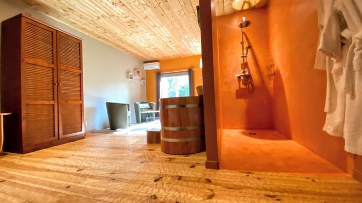 Image No.10-12 Bed Chateaux for sale