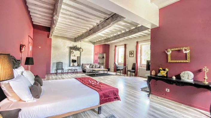 Image No.4-12 Bed Chateaux for sale