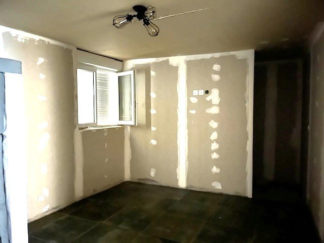 Image No.19-3 Bed House for sale