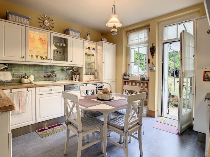 Image No.16-4 Bed House for sale