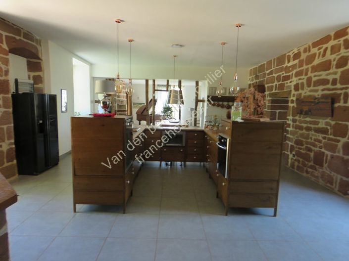 Image No.14-5 Bed Property for sale