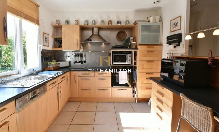 Image No.4-3 Bed Property for sale