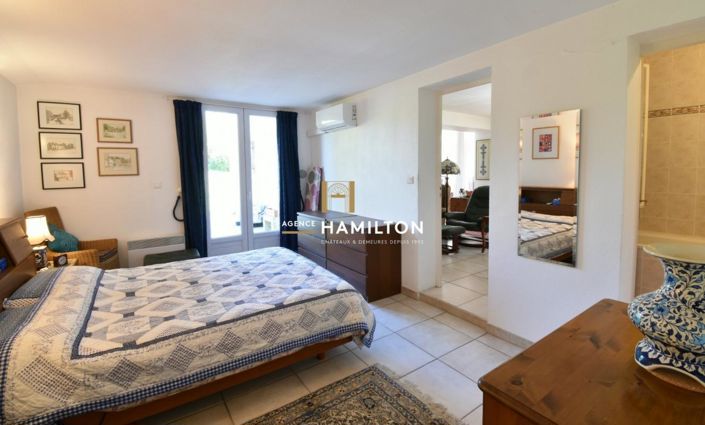 Image No.8-3 Bed Property for sale