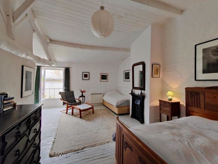 Image No.13-5 Bed Property for sale