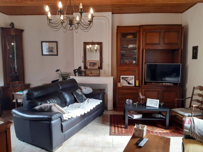 Image No.10-3 Bed Property for sale