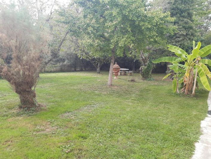 Image No.13-3 Bed Property for sale