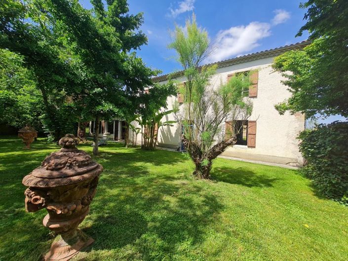 Image No.2-3 Bed Property for sale