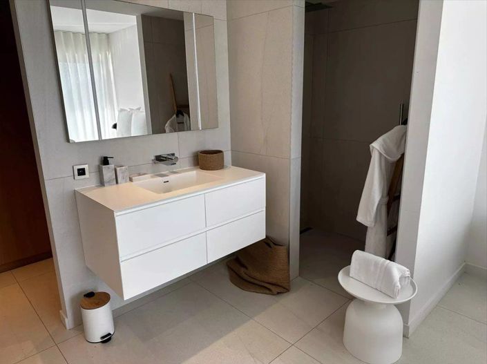 Image No.6-5 Bed Villa for sale