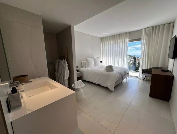 Image No.7-5 Bed Villa for sale