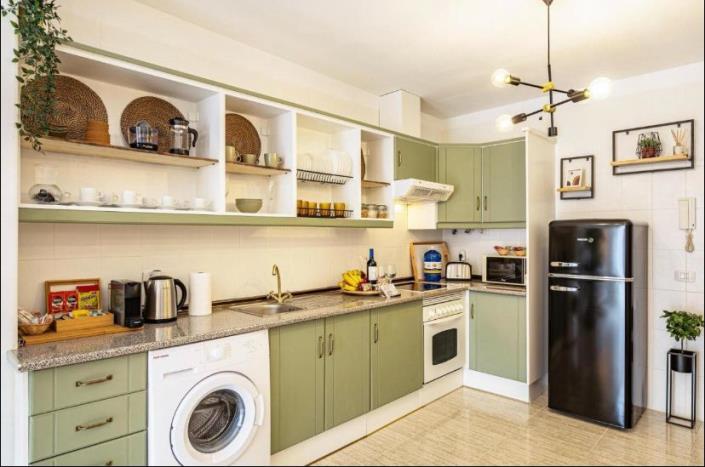 Image No.20-2 Bed Apartment for sale