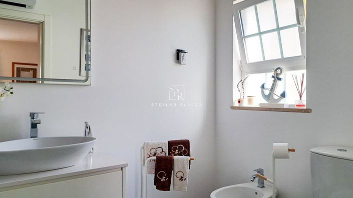 Image No.11-4 Bed Villa for sale