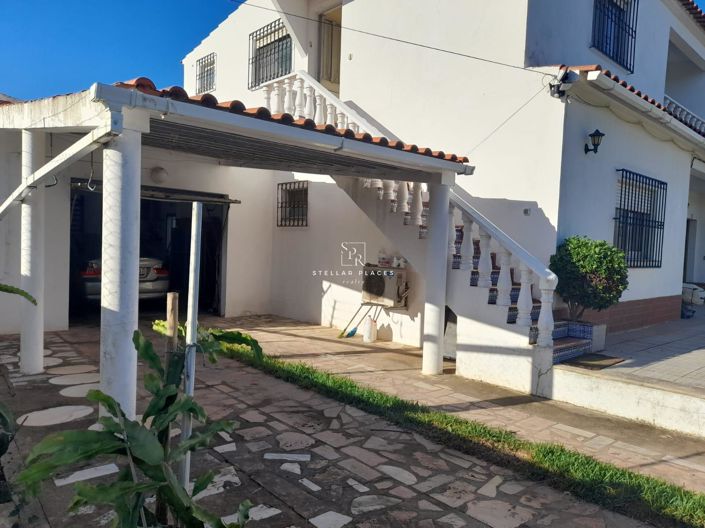 Image No.5-5 Bed Villa for sale