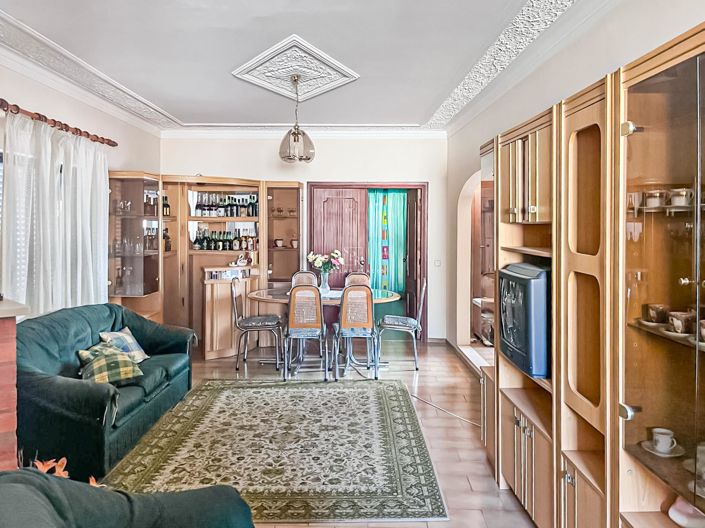 Image No.5-5 Bed Villa for sale